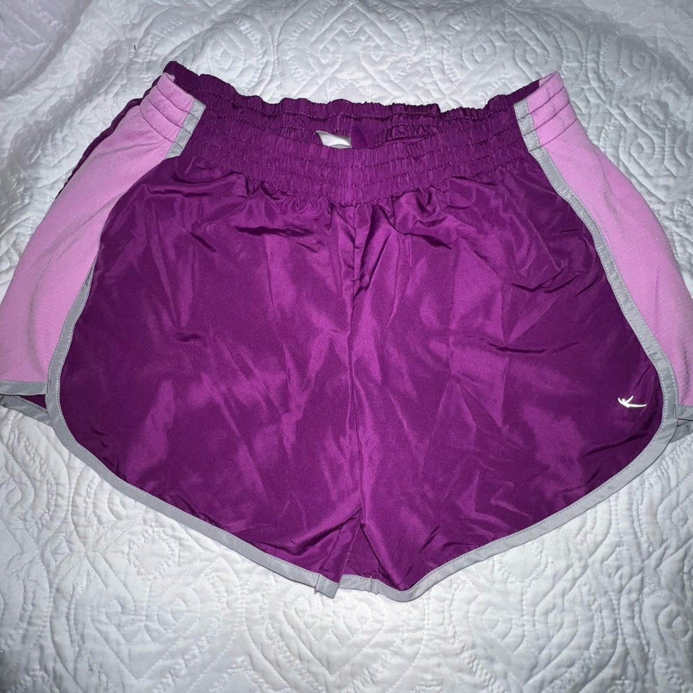 Danskin Now short atlético size M purple